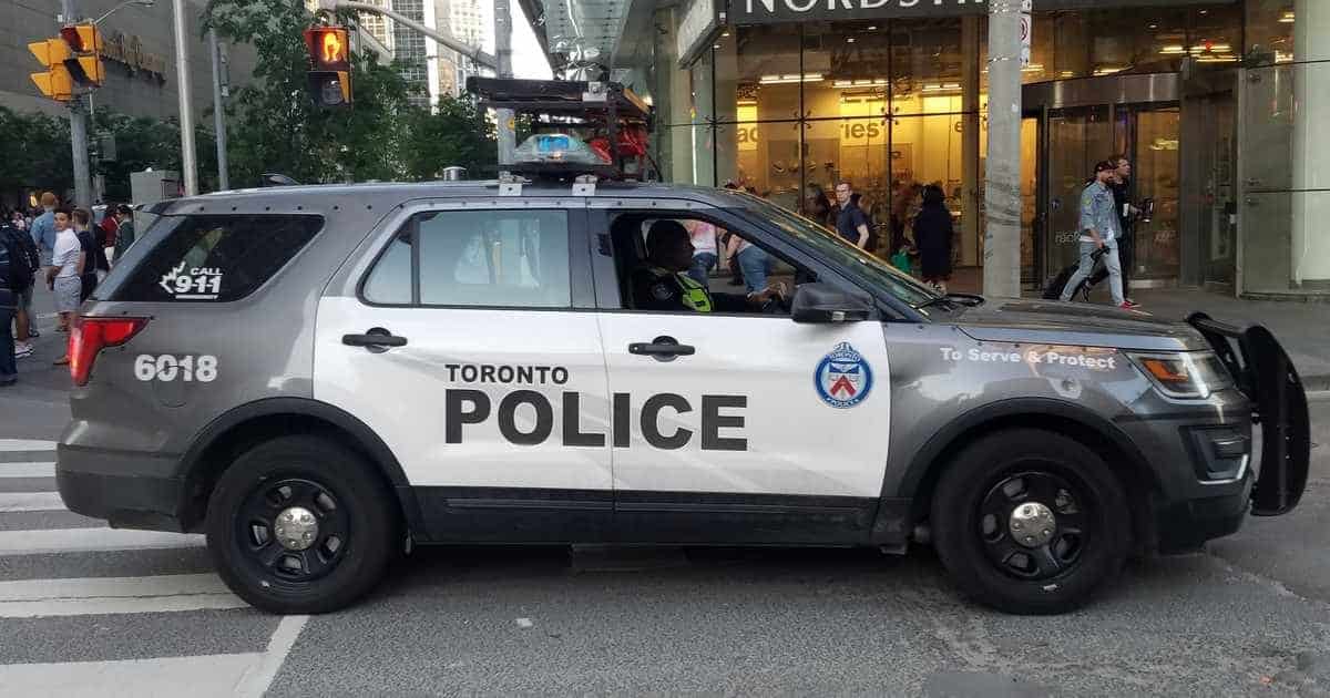 شرطة تورنتو تفرض غرامات على السيارات التي يصدر منها موسيقى صاخبة