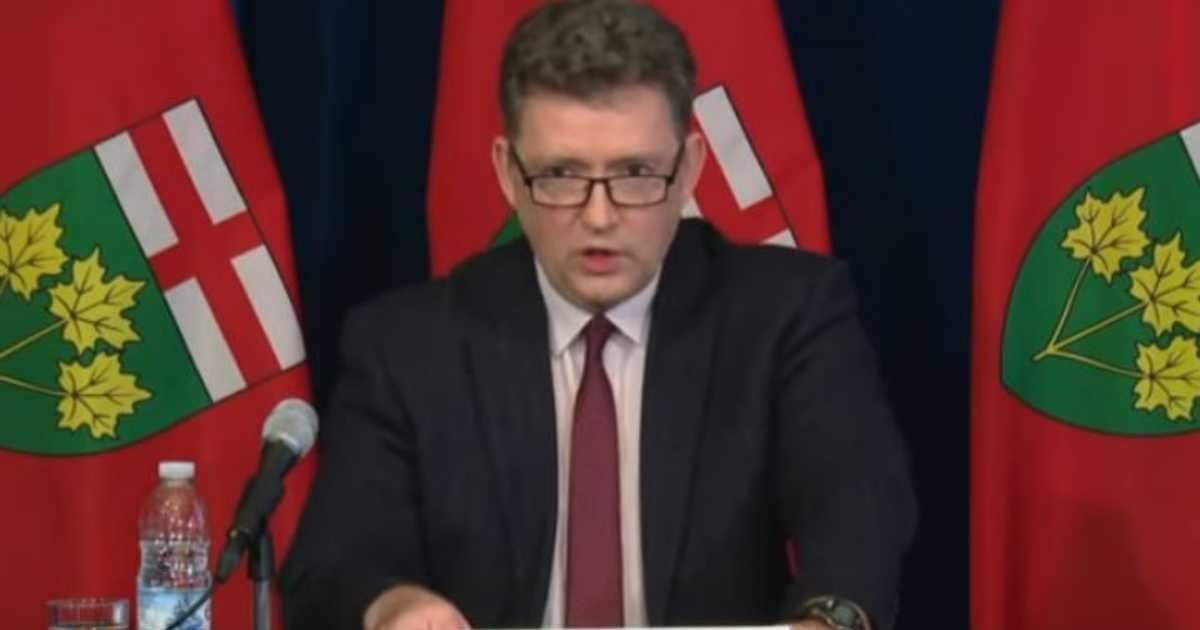 الرئيس التنفيذي للصحة العامة في أونتاريو يعلن استقالته مؤقتاً والسبب !
