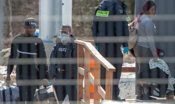 المدافعون عن اللاجئين يحثون الحكومة الكندية على تكثيف جهودها في إعادة التوطين