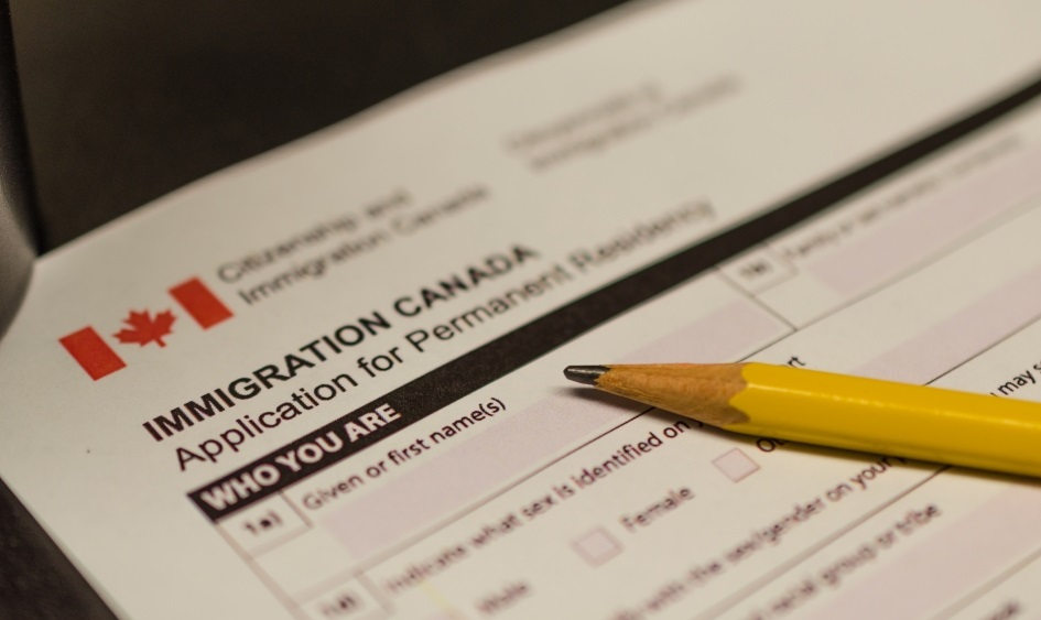 نصائح لحاملي الإقامة الدائمة PR في كندا