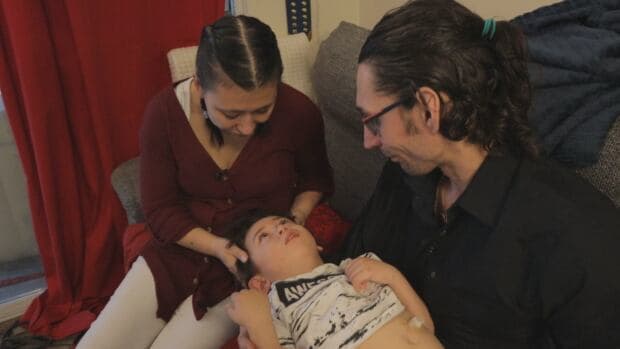 بريتش كولومبيا: تلف دماغ صبي بشكل كامل بعد تناوله الخس الملوث بالإشريكية القولونية في أحد المطاعم