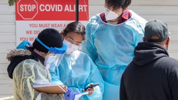 تسجيل أكثر من 3800 حالة إصابة جديدة بفيروس كورونا في أونتاريو