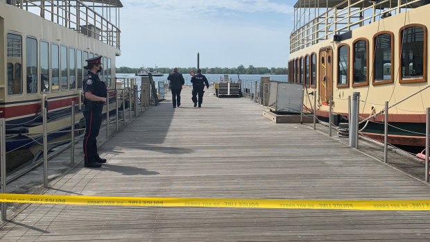 وفاة رجل بعد سقوطه في بحيرة في أونتاريو