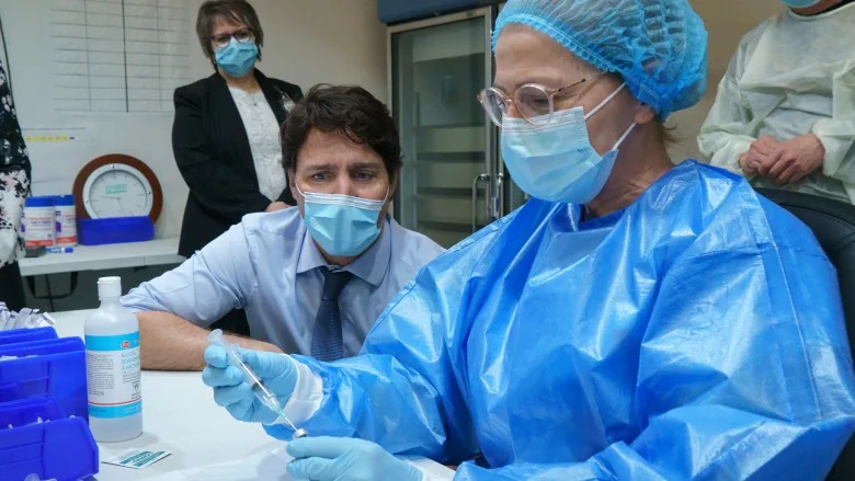 افتتاح أول مختبر كندي لإنتاج لقاحات كورونا في مونتريال
