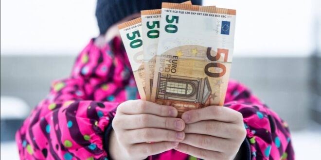 قانون جديد بمنح كل طفل في ألمانيا 100 يورو اعتباراً من أغسطس