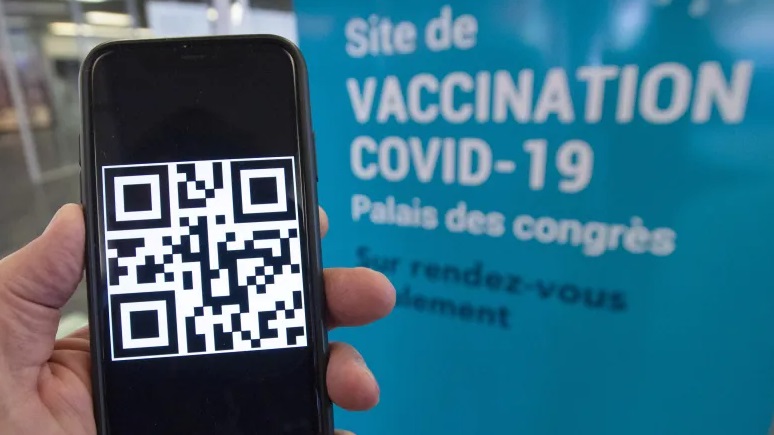 جوازات سفر اللقاح تثير الجدل حول الخصوصية والحرية في كندا