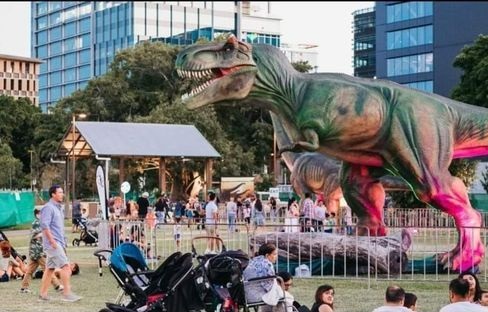 مهرجان الديناصورات المتحركة وبحجمها الطبيعي في طريقه إلى مونتريال