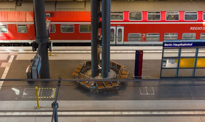 ألمانيا تخطط لفرض قواعد اختبار كورونا أكثر صرامة على المسافرين العائدين