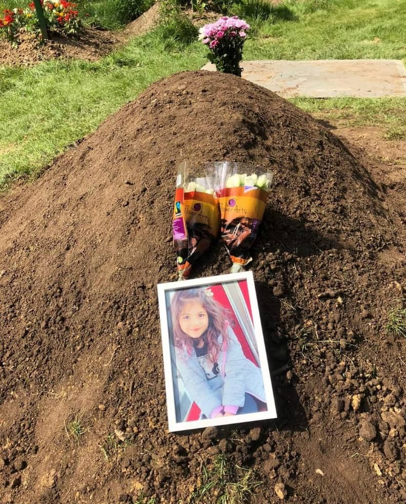 وفاة طفلة سورية بعد أنه دهستها شاحنة قمامة أمام منزلها بألمانيا