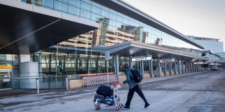 كندا تعلن رسميا فتح أبوابها أمام المسافرين الدوليين