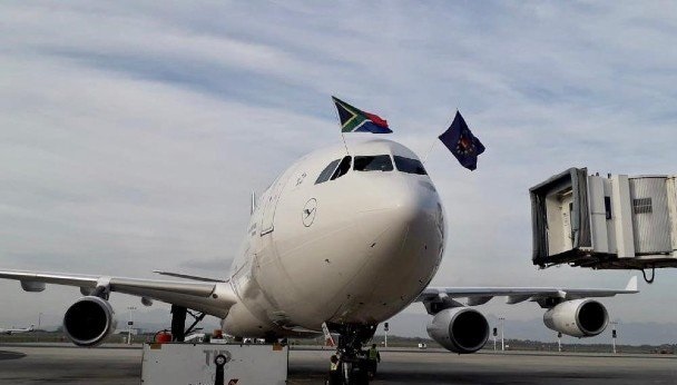 ألمانيا ترفع الحظر المفروض على السفر من جنوب إفريقيا
