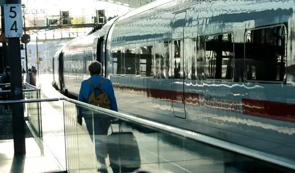 سائقو القطارات في ألمانيا يهددون بتنظيم إضراب جديد
