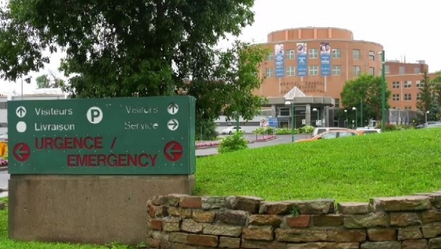 إصابة ممرضة غير مطعمة في إحدى مستشفيات مونتريال بكورونا واحتمال انتقال العدوى لمرضاها