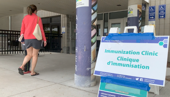 ارتفاع نسبة تطعيم السكان في أوتاوا بالجرعة الأولى من لقاح كورونا إلى أعلى مستوى لها منذ يوليو
