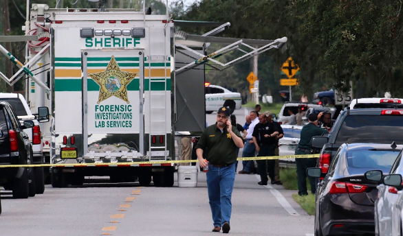 مسلح يقتل 4 أشخاص من بينهم أم حامل بطفلها في فلوريدا