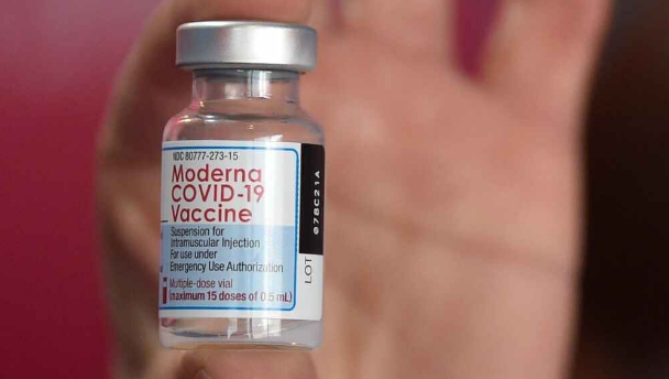 السويد توقف استخدام لقاح Moderna في تطعيم الشباب أقل من 30 عاماً بسبب مخاطر التهاب القلب