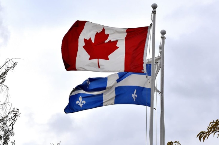 علم كندا وكيبيك
