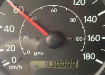 930,000 kilometres
