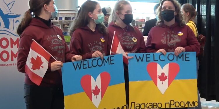 الترحيب باللاجئين الأوكرانيين في كندا
