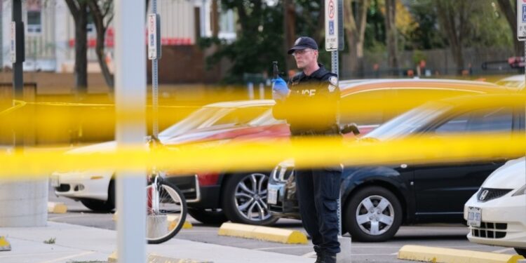 مقتل صبي "17 عاما" بعد إطلاق النار عليه في تورنتو