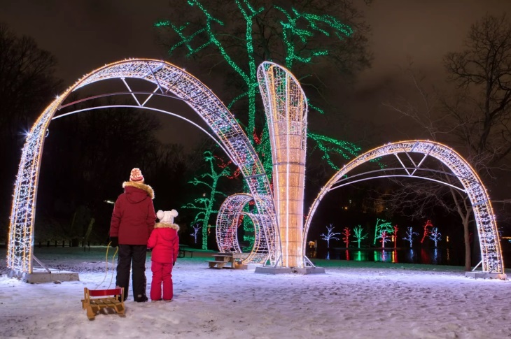 تفاصيل مهرجان أضواء الشتاء في نياجرا هذا العام.. الأكبر من نوعه في كندا