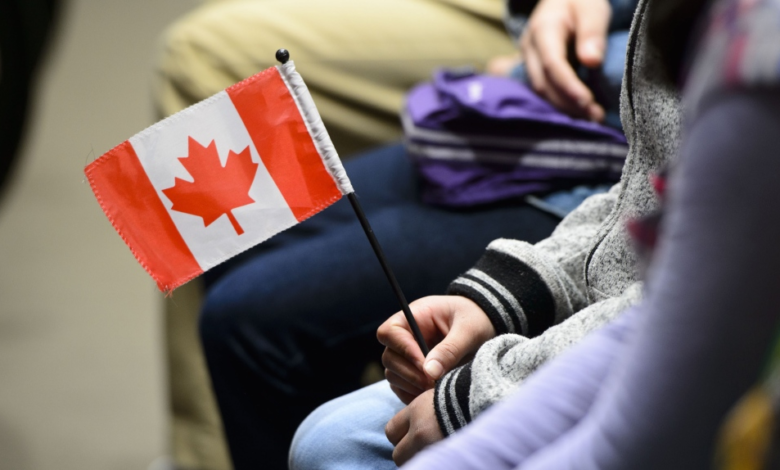 تخطط كندا لاستقبال المزيد من المهاجرين لمعالجة نقص العمالة
