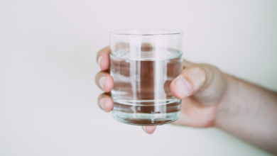 دراسة جديدة توضح كمية الماء التي نحتاج لشربها يوميا