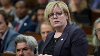 وزيرة التوظيف في كندا، كارلا كالترو