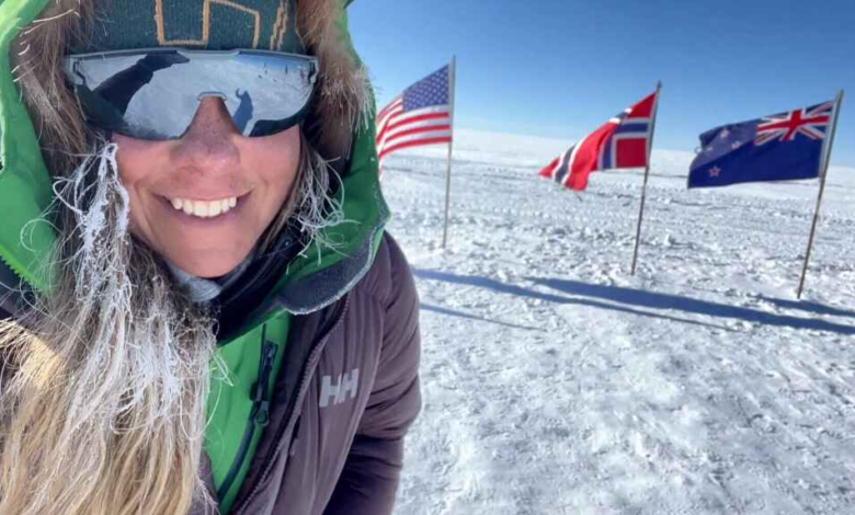 Caroline Côté تسجل رقما قياسيا جديدا بعد وصولها إلى القطب الجنوبي على الزلاجات