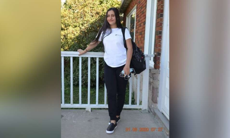 مريم بنداوي الفتاة الجزائرية التي قُتلت في إطلاق نار من سيارة مسرعة في حي سان ليونارد بمونتريال في 7 فبراير 2021