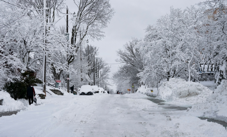 تورنتو تعلن حالة العاصفة الثلجية الكبيرة