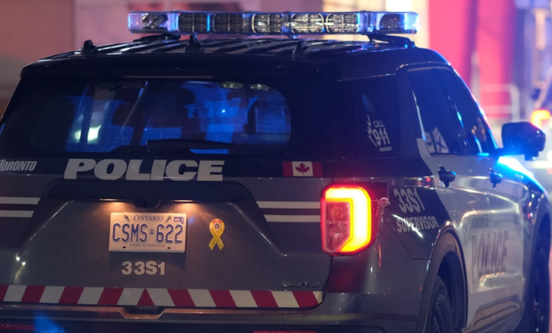 لصوص يسرقون جرافة ثلج تابعة لمجلس مدينة تورنتو في Scarborough