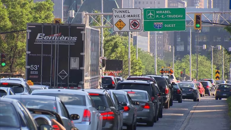 السائقون في مونتريال قد يواجهون صعوبة في التنقل داخل وحول وسط المدينة في نهاية هذا الأسبوع بسبب الإصلاحات في الطرق الرئيسية