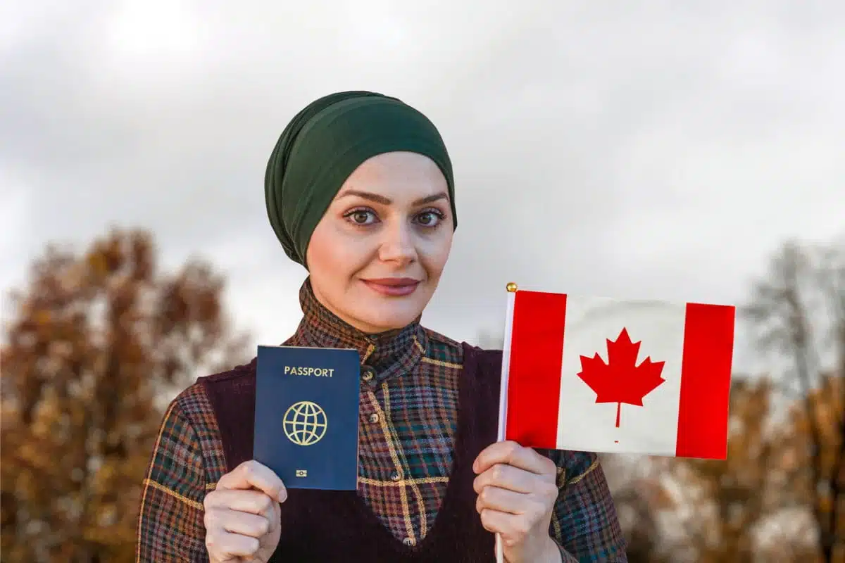 سيتمكن الكنديون قريبا من تجديد جوازات سفرهم عبر الإنترنت
