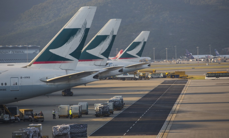 هونغ كونغ تقدم رحلات طيران مجانية إلى الكنديين