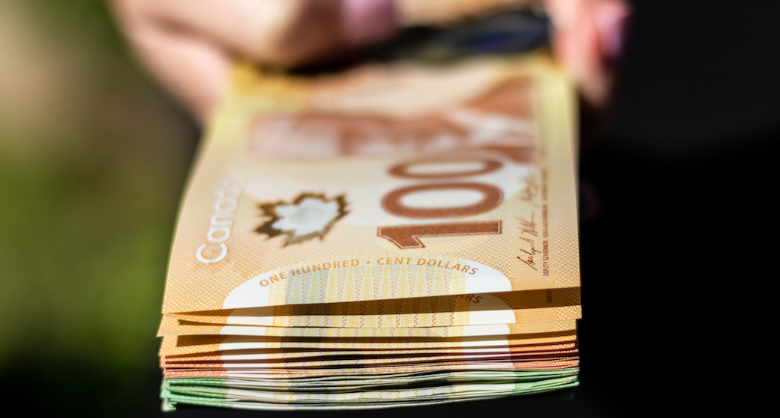 سكان أونتاريو على وشك الحصول على دفعة مالية من الحكومة الفيدرالية عبر CAIP