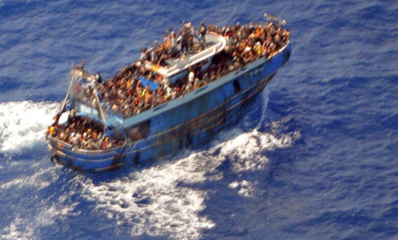 حقائق صادمة عن حادثة غرق "أدريانا" الذي يحمل مئات المهاجرين بسواحل اليونان