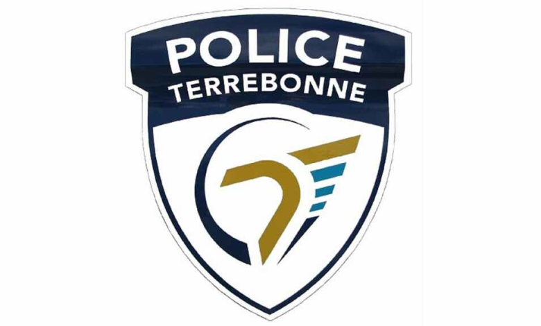 الشرطة تحتجز طلابا داخل مدرسة ثانوية شمال مونتريال أثناء عملية أمنية بحثا عن مجرم خطير