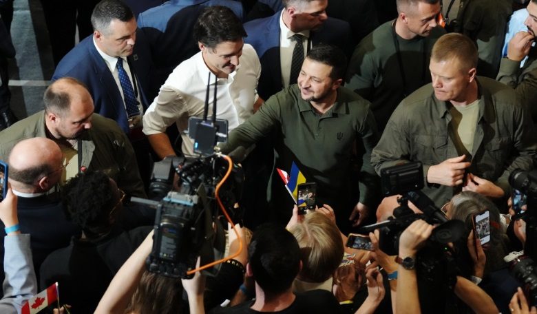 رئيس الوزراء الكندي والرئيس الأوكراني