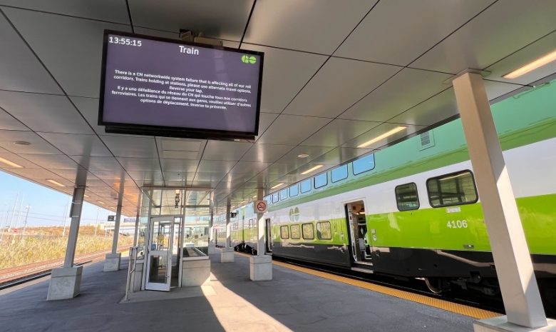 توقف خدمة قطارات Via وGO بسبب عطل على مستوى شبكة السكك الحديدية الكندية