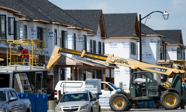 أسعار المنازل في كندا قد تنخفض بنسبة 10 في المئة في أوائل عام 2024