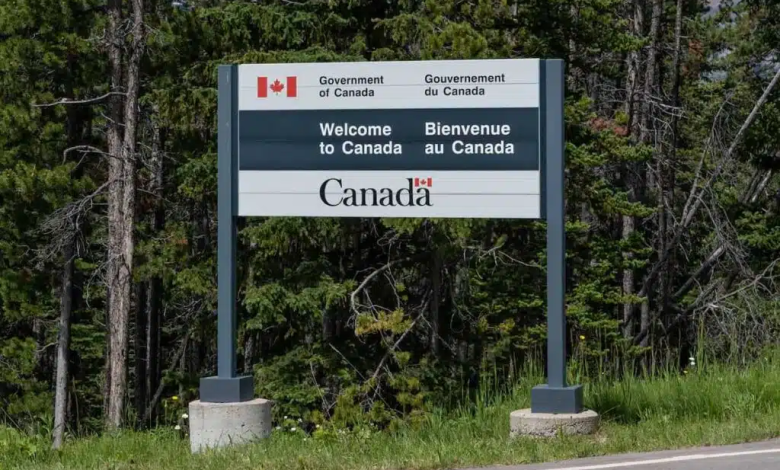 بنك كندا يصدر تقريرا جديدا يشدد فيه على ضرورة رفع مستويات الهجرة في المستقبل