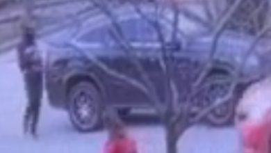 الشرطة تبحث عن مشتبه به ألقى امرأة على الأرض قبل سرقة سيارتها في ميسيساجا